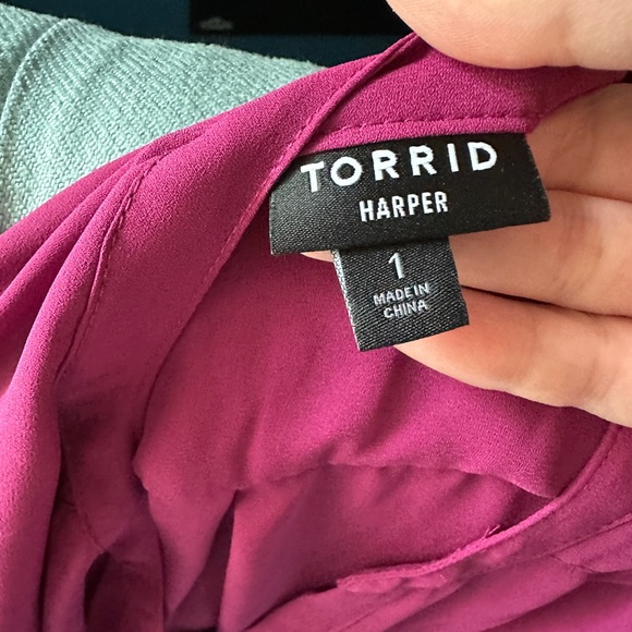 Torrid Harper Georgette Flutter Sleeve Blouse - Picture 6 of 9